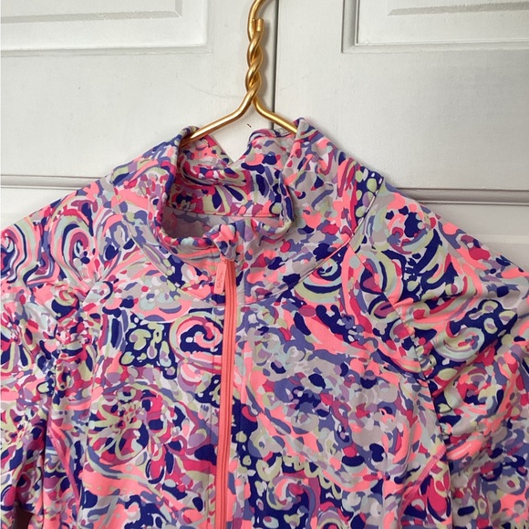 EUC Lilly Pulitzer Luxletic Pink Colorful Floral 1/4 Zip Long Sleeve Shirt L - Picture 3 of 4
